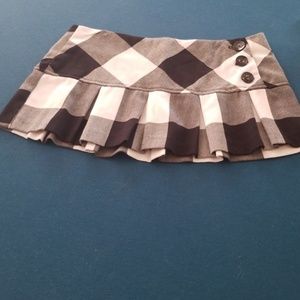 Black & White Plaid Pleated Mini Skirt